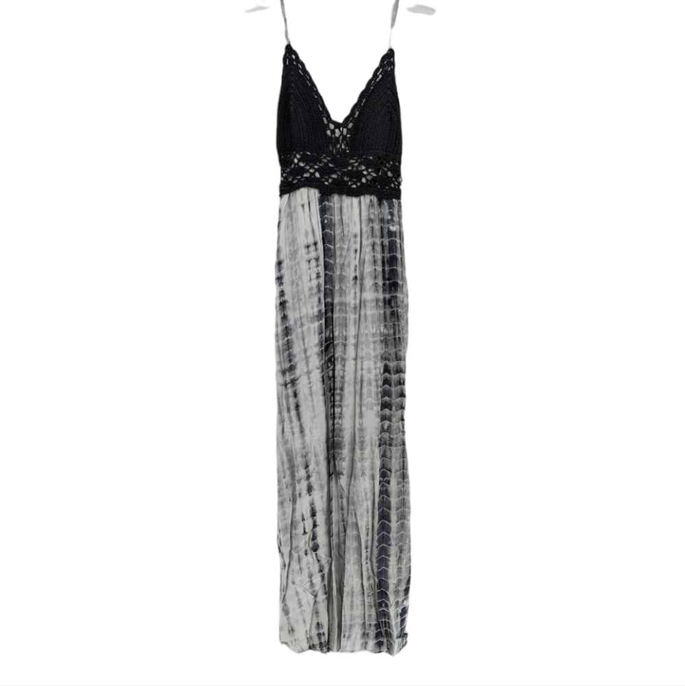 3/$20 NWT Xhilerartion Crochet and Tie Dye V Neck Maxi Boho Dress Size Medium